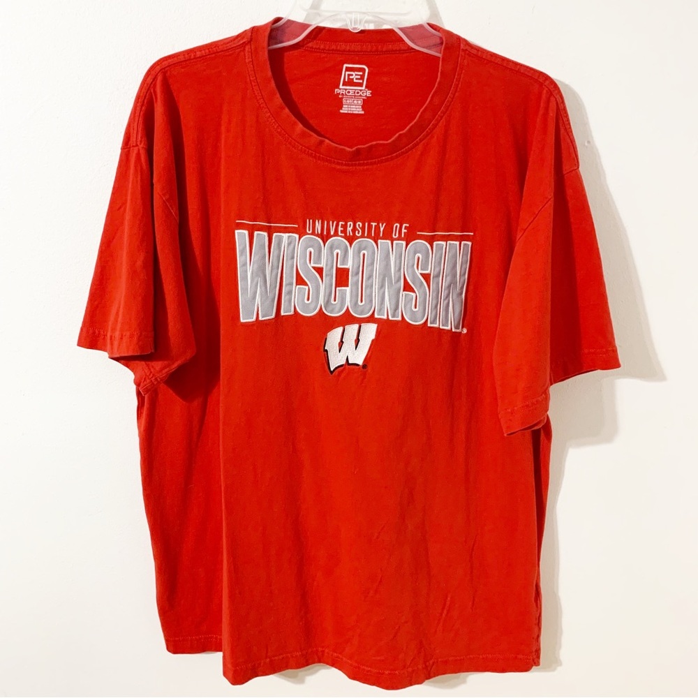 Pro Edge University of Wisconsin Short Sleeve Crewneck Graphic Tee Shirt Appliqu